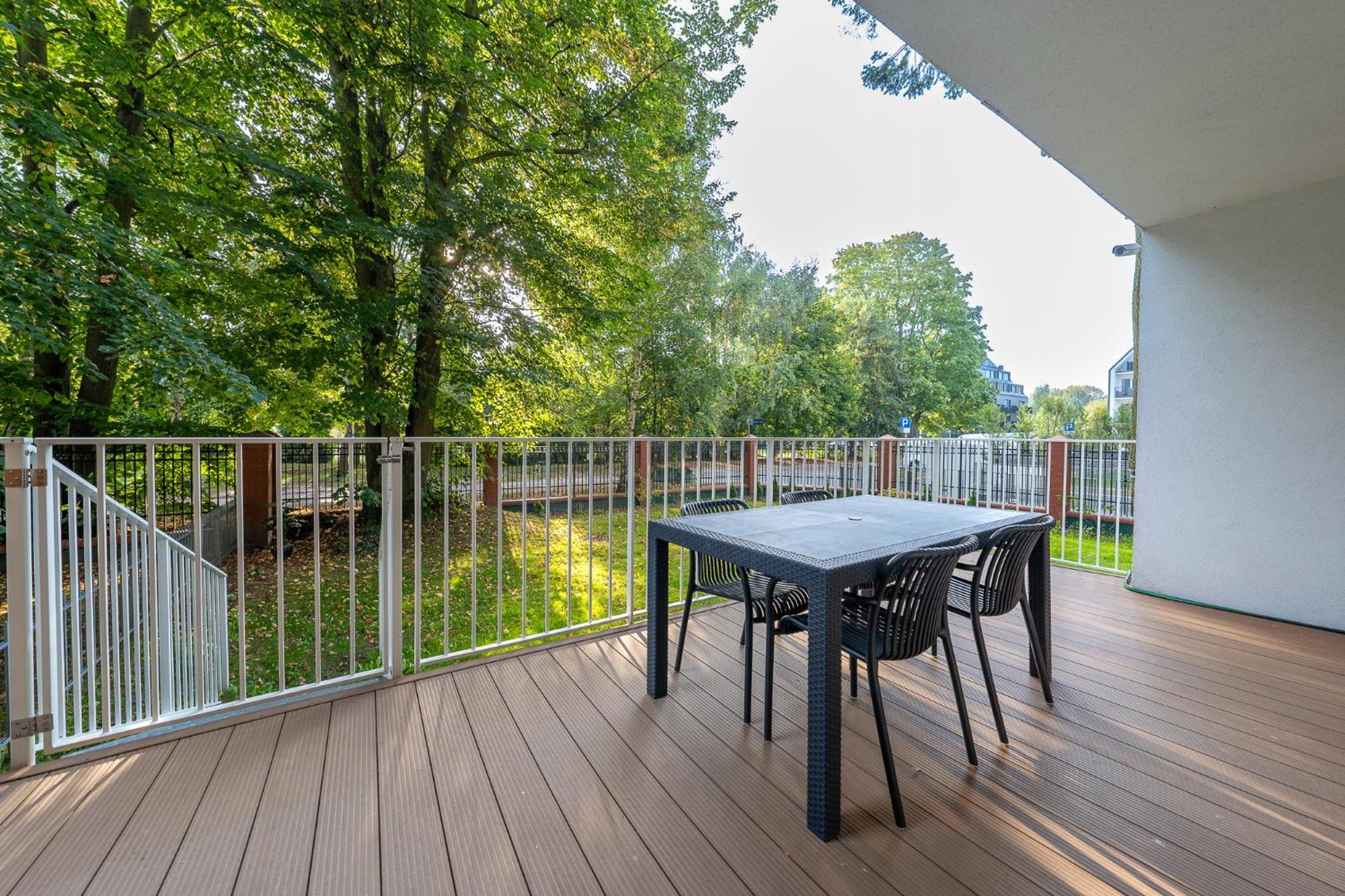 Apartamentyprzymorzu 010 Z Basenem Tarasem I Ogrodkiem Kołobrzeg Exterior foto